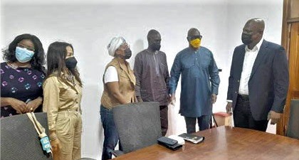 Ato Afful (right), MD of the GCGL, interacting with Reginald Daniel Laryea (2nd from right), the MD of MMRS and Board Chairman of GOIL. With them are (from left): Elizabeth Adjei, a former Director of the Ghana Immigration Service; Pam Bristow, CEO of Pam Bristow LLC, and Michelle Jean, Hospitality, Product and Business Development Officer of the company